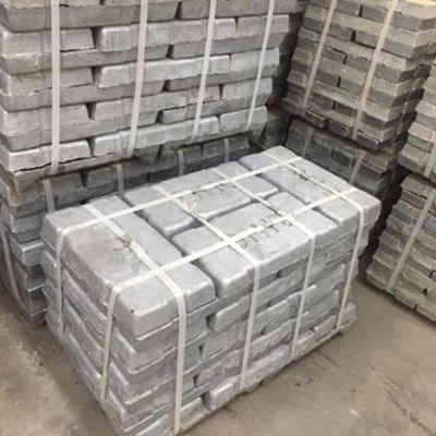 JIS AISI Zinc Ingot ทำความสะอาดพื้นผิว 99.995% 420 X 205 X 55 มม.