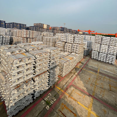 20kgs 25kgs 99.7 99.8 99.9 Aluminium Ingots A7 อลูมิเนียมอัลลอยด์หล่อขึ้นรูป